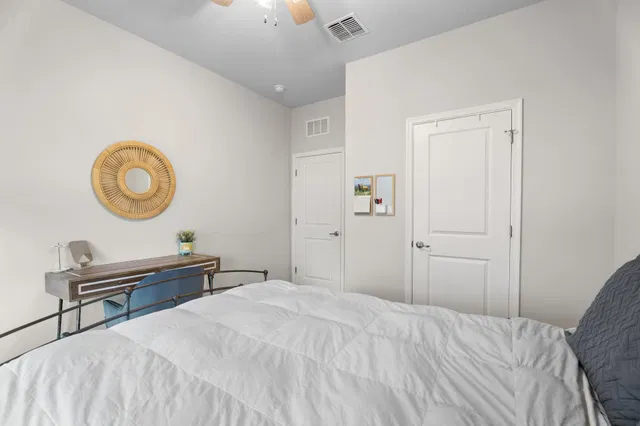  Residence photo 33