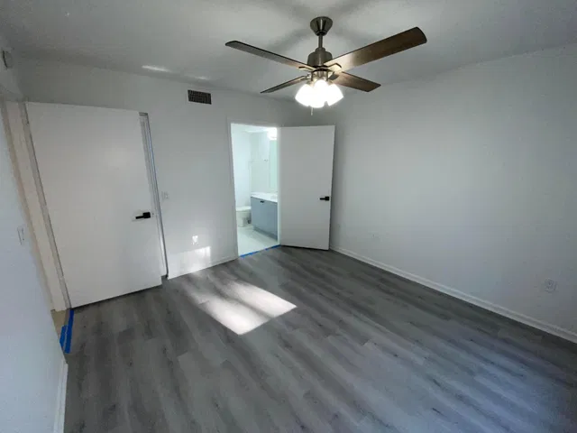 Unit 106 photo 9
