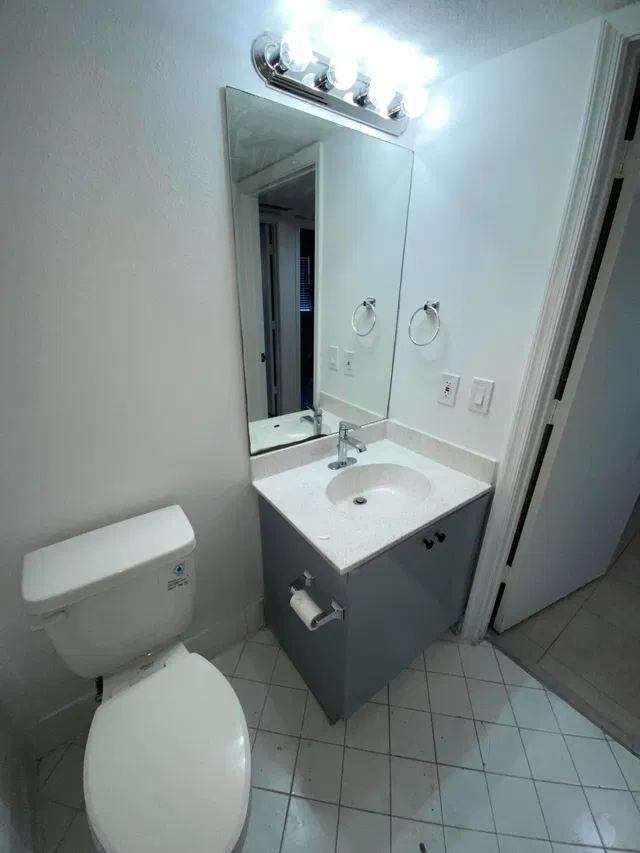 Unit 106 photo 11