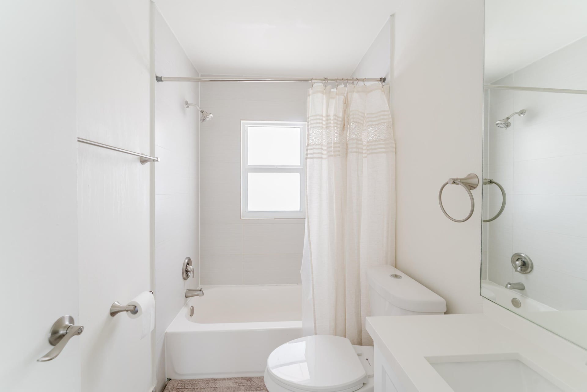 Unit 1424 photo 15