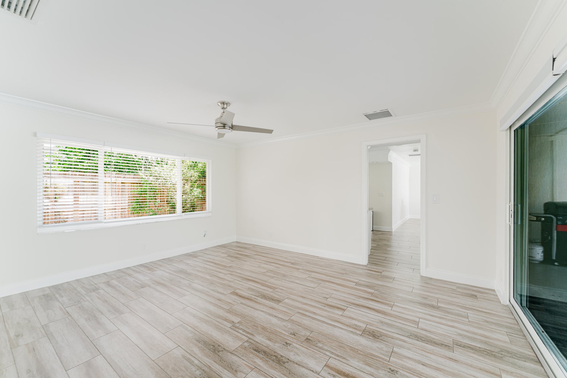 Unit 1424 photo 18