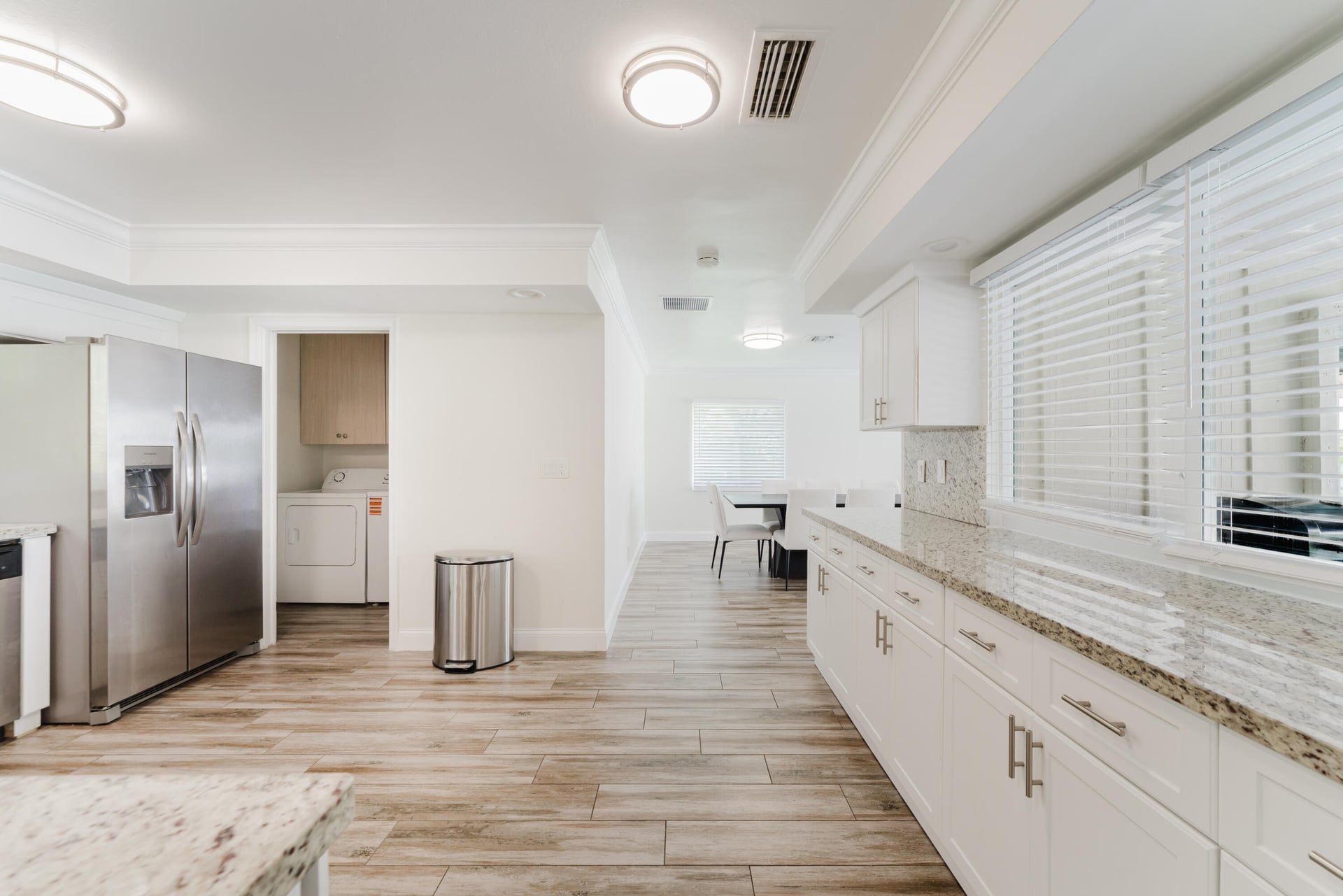 Unit 1424 photo 21