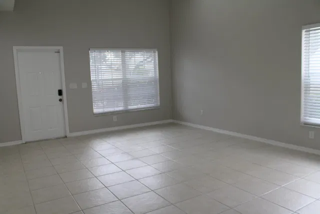  Residence photo 5