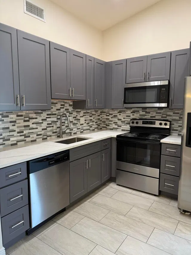 Residence photo 14