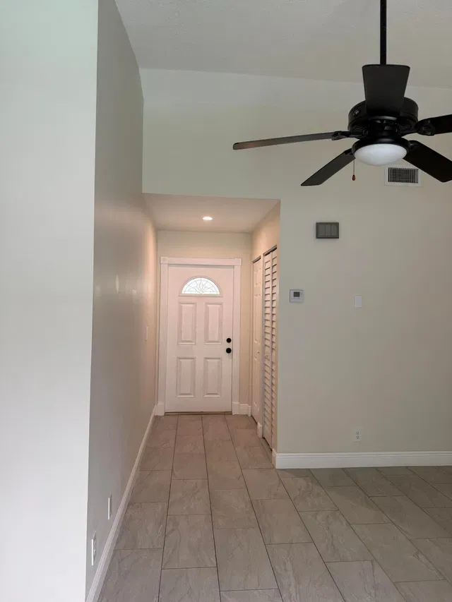 Residence photo 35