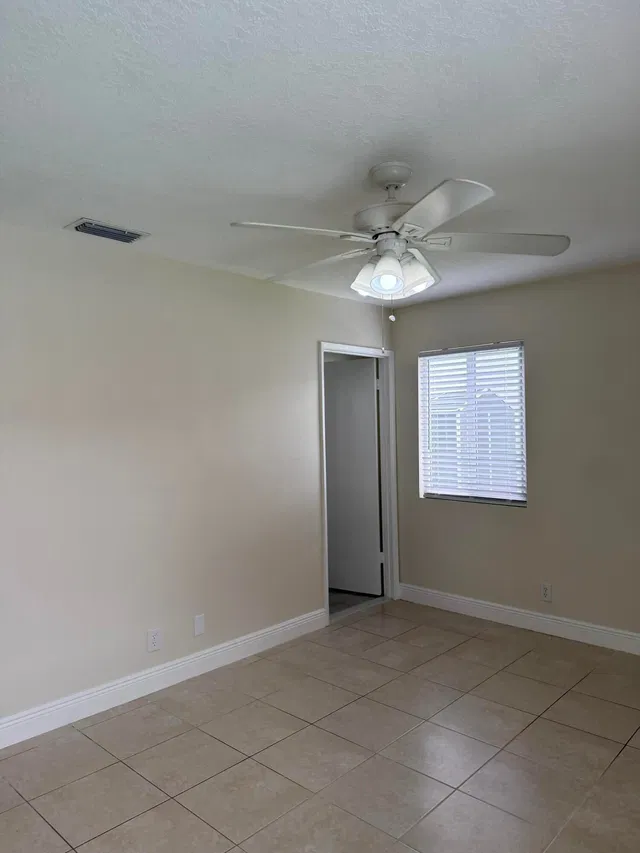Residence photo 37