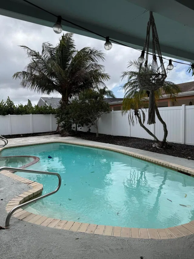 Residence photo 44