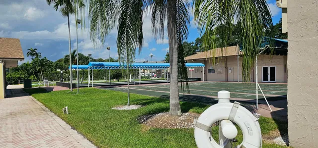  Unit 166 photo 8
