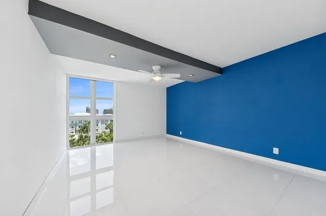 Unit 606 photo 12