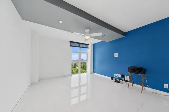 Unit 606 photo 16