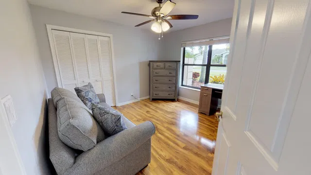 Residence photo 52