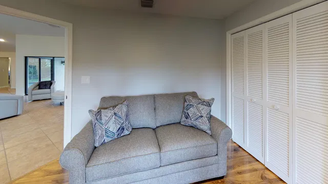 Residence photo 53