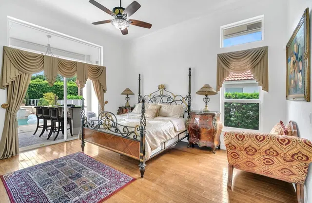 Residence photo 32