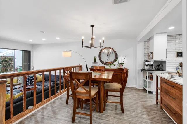 Residence photo 22