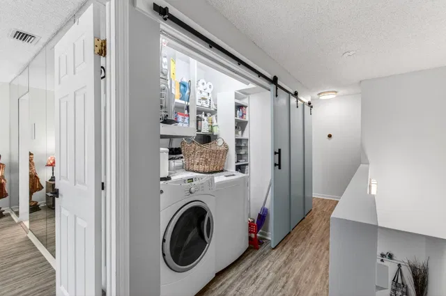 Residence photo 42