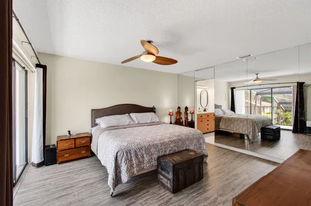 Residence photo 48