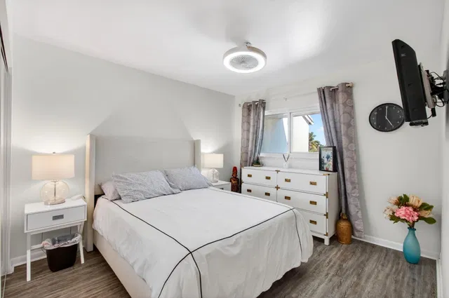 Residence photo 66