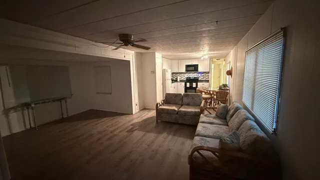 Residence photo 4