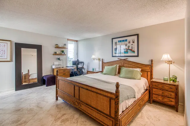 Singer Island Unit 5C photo 13