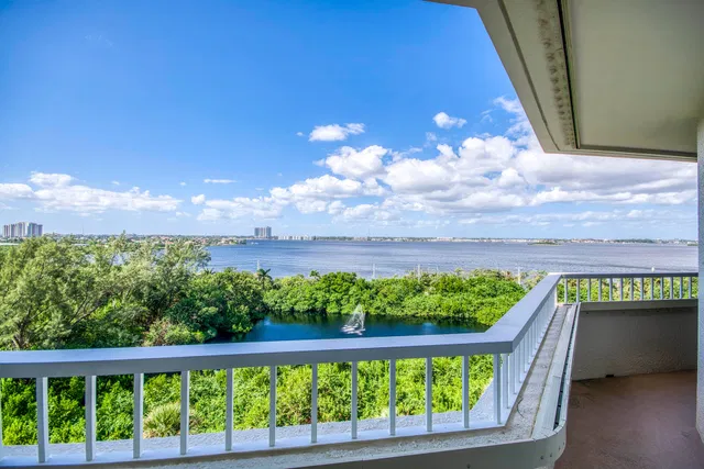 Singer Island Unit 5C photo 17