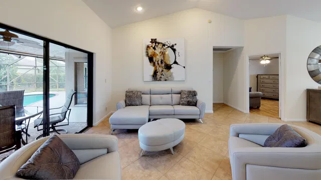  Residence photo 17