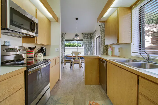 Residence photo 14