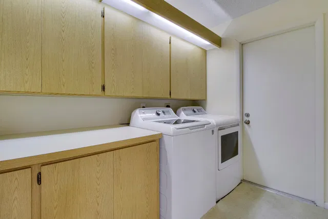 Residence photo 29