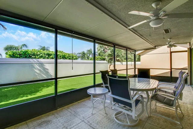 Residence photo 30