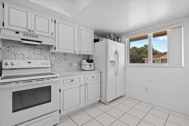  Residence photo 4