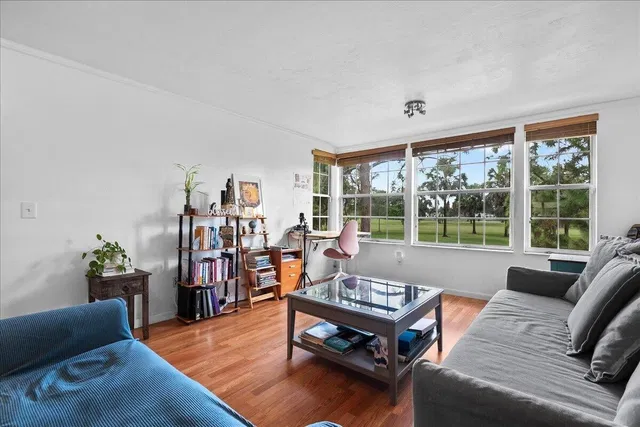  Residence photo 12