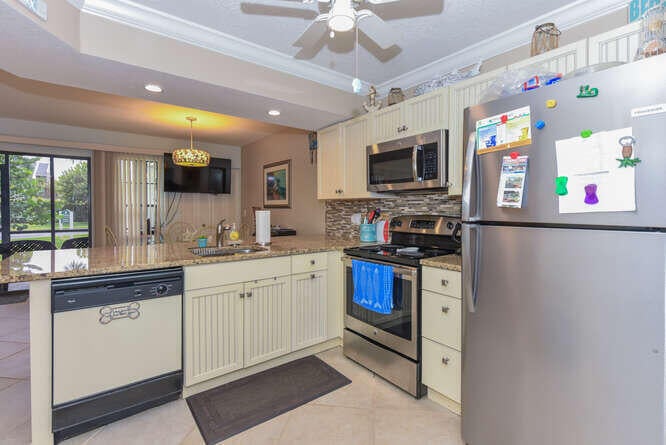  Unit V2-103 photo 13