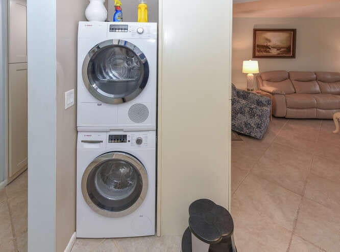  Unit V2-103 photo 14
