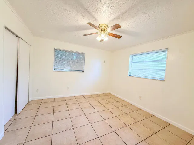 Residence photo 6