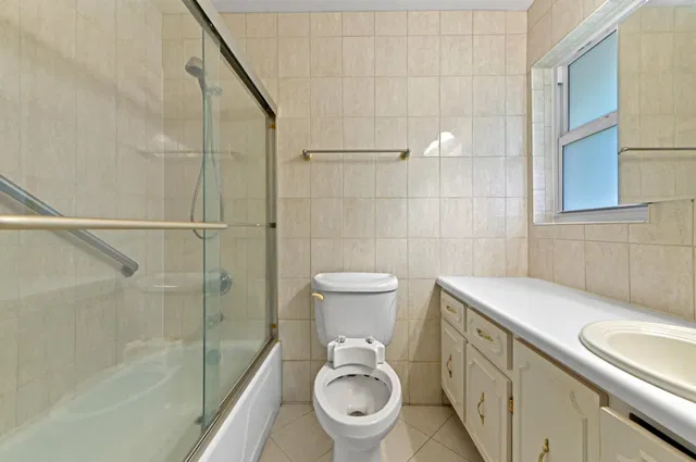  Residence photo 9