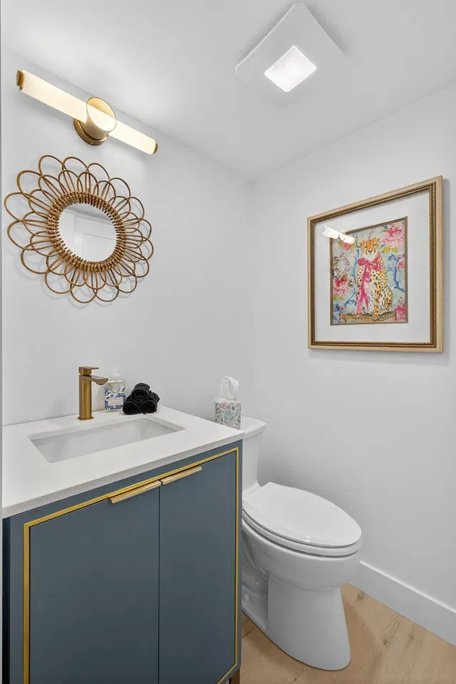  Unit 805 photo 42