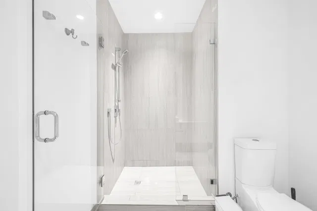 Tower 155 Unit 418 photo 14
