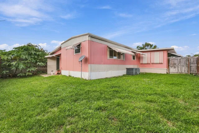 Residence photo 19