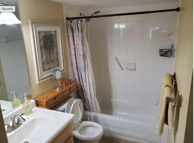 Unit 207 photo 9
