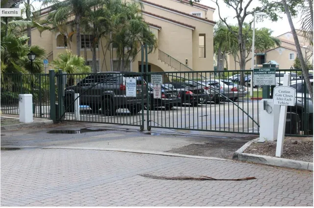  Unit 207 photo 14