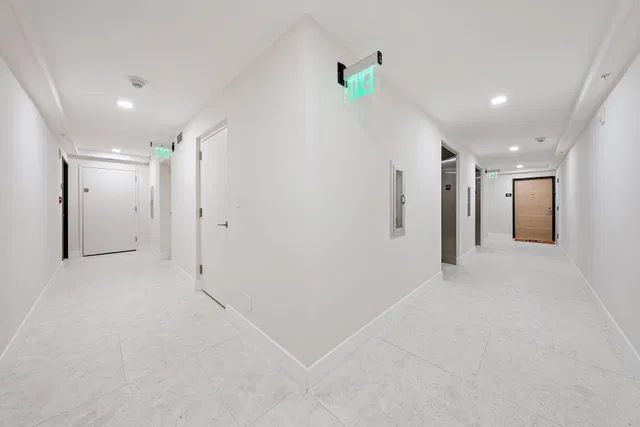 Singer Island Unit 12-C photo 28