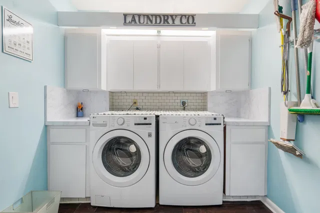  Unit 403 photo 24