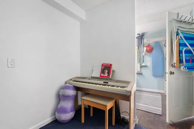  Unit 403 photo 25
