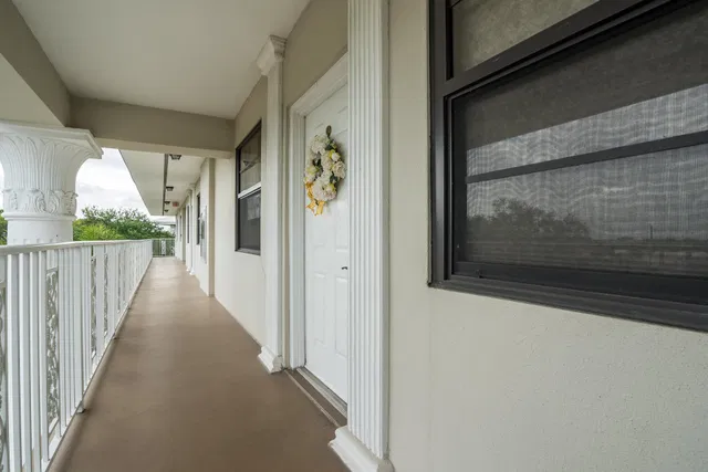  Unit 403 photo 27
