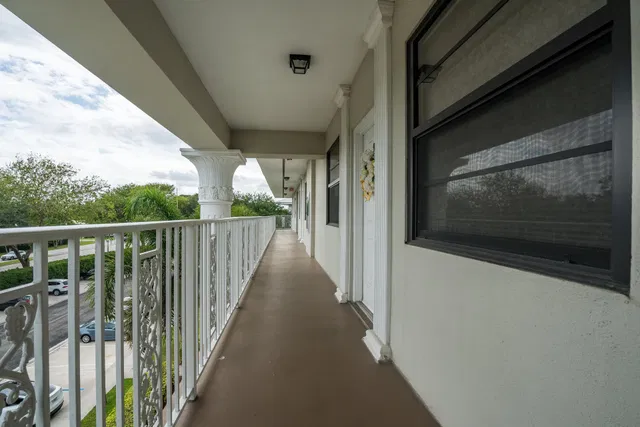  Unit 403 photo 28