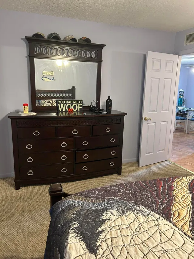 Unit 170 photo 8