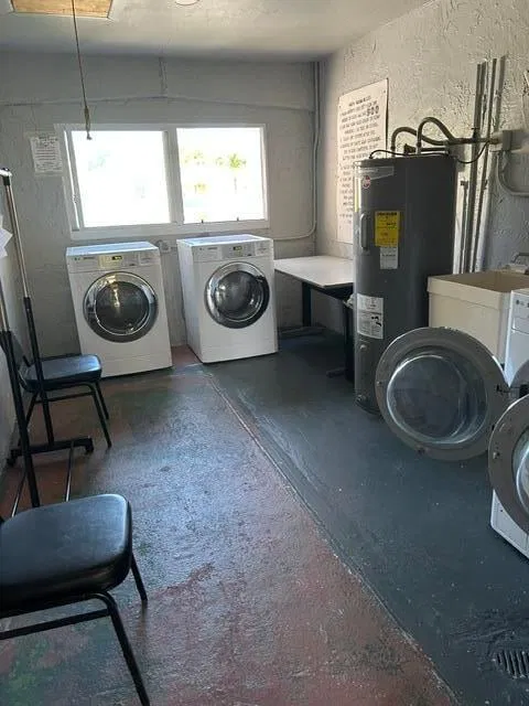 Unit 170 photo 14