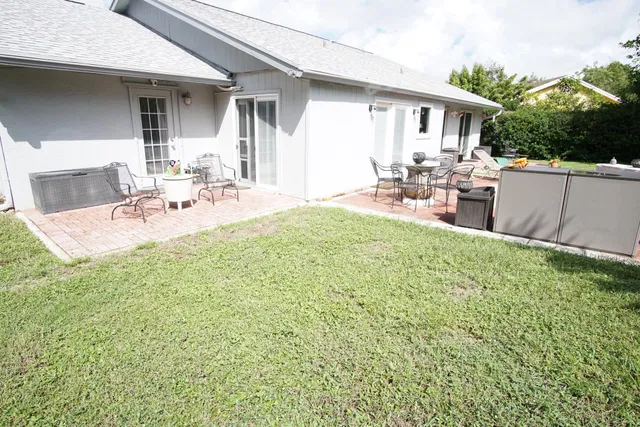 Residence photo 18