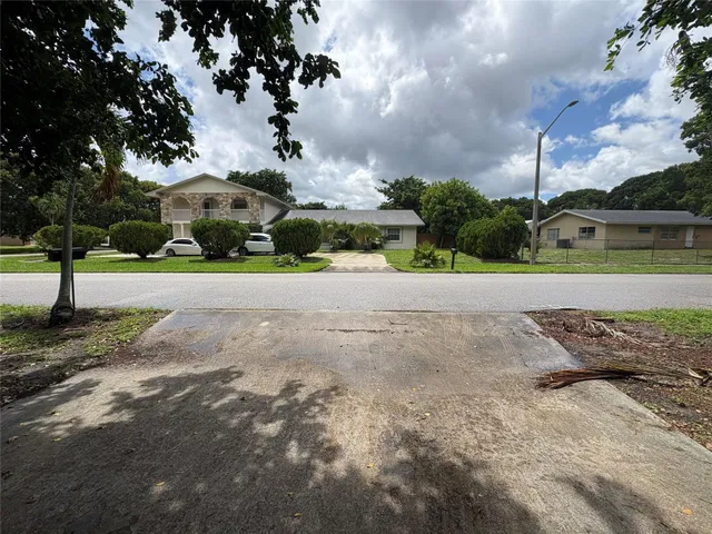 West Palm Beach Residence photo 7