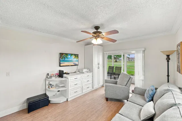 Residence photo 13