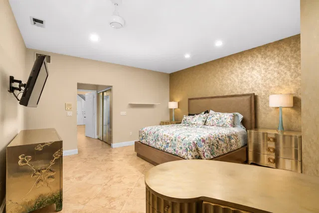 Residence photo 8